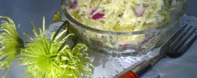 Салат из капусты кольраби